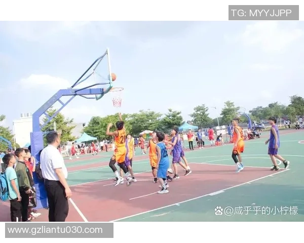 上海篮球队的拼搏之路与邀请赛背后的奋斗故事分享 上海篮球队的拼搏之路与邀请赛背后的奋斗故事分享