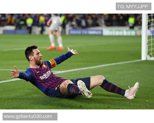 足球明星意外摔倒瞬间曝光引发热议网友热议背后故事与精彩瞬间