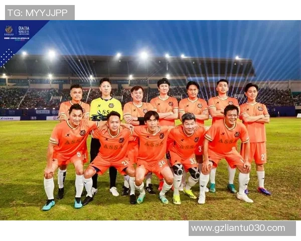 足球明星踢球精彩瞬间全景图文介绍带你领略绿茵场上的风采与魅力 足球明星踢球精彩瞬间全景图文介绍带你领略绿茵场上的风采与魅力